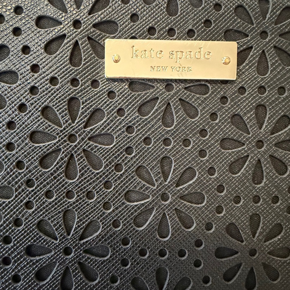 Kate Spade Black Perforated Daisy Laser Cut Floral Laptop Sleeve 13-14 inch - Picture 2 of 8